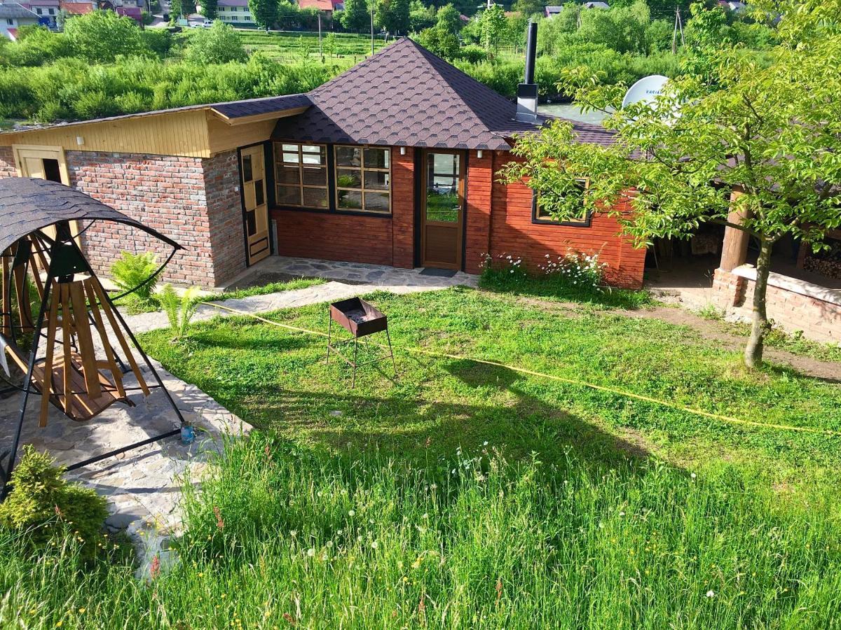 Vip-Domyk Rakhiv Exterior photo